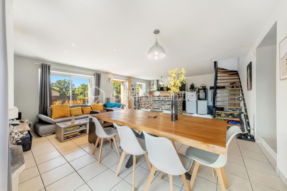 Vente Maison Maison familiale de 109 m² sur terrain de 675 m² avec carport – Fort potentiel Guipry