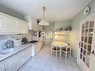  Maison  vendre 8 pices 180 m