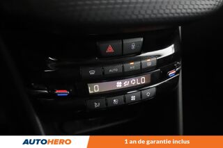 208 1.2 PureTech Allure EAT6 5P 110 ch 2017 occasion 92130 Issy-les-Moulineaux