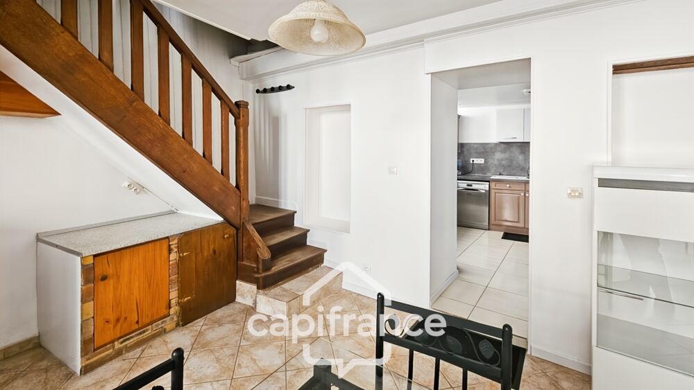 Charmante maison de ville fonctionnelle sur trois niveaux- terrasse au calme- Idéal famille ou investissement-