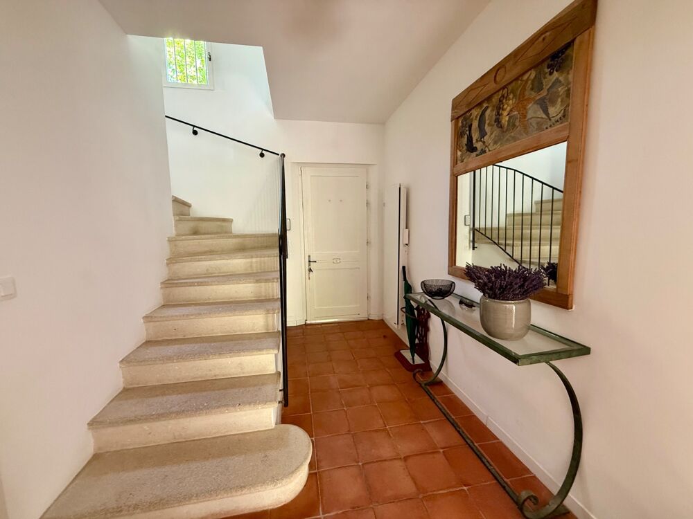 Vente Maison ROGNES (13) Élégante propriété Provençale de 170 m2 avec piscine et garage terrain de 5220 m2 Rognes
