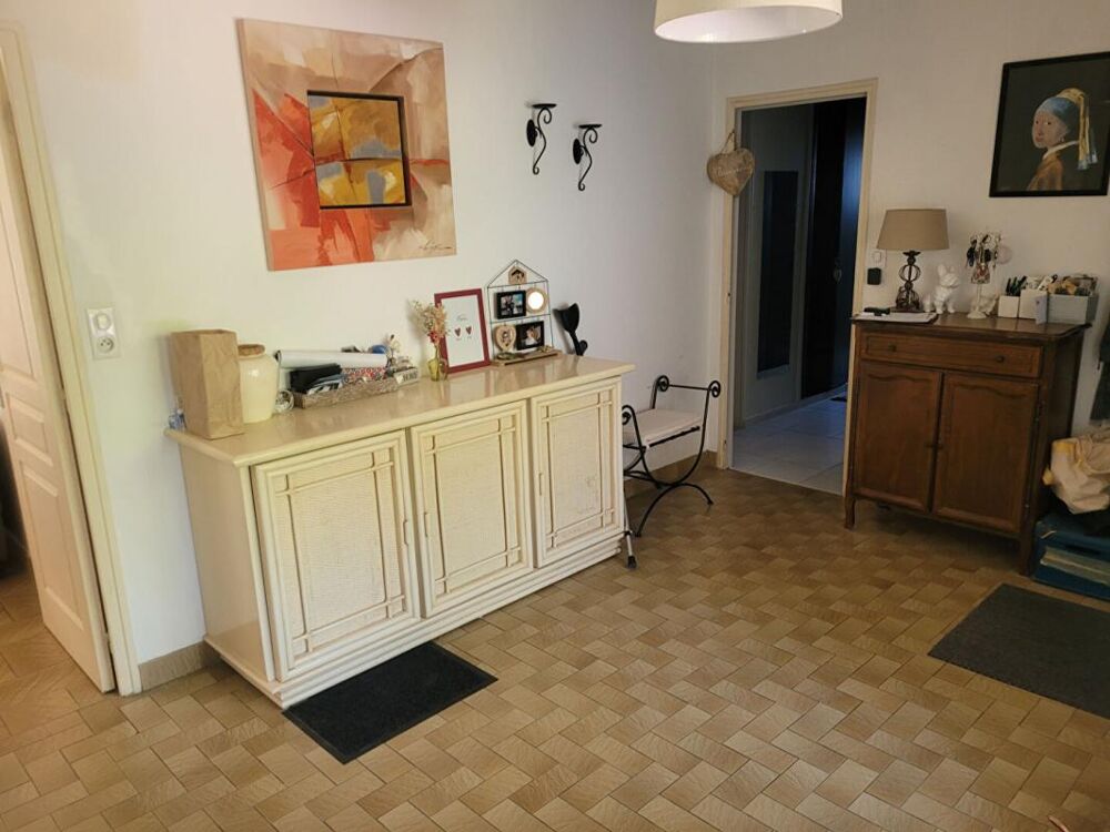 Maison Fontenay Le Comte 10 pièce(s) 208 m2