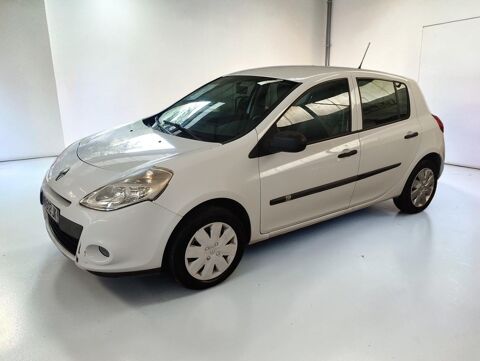Clio III 1.5 DCI 70 AUTHENTIQUE 2009 occasion 06640 Saint-Jeannet