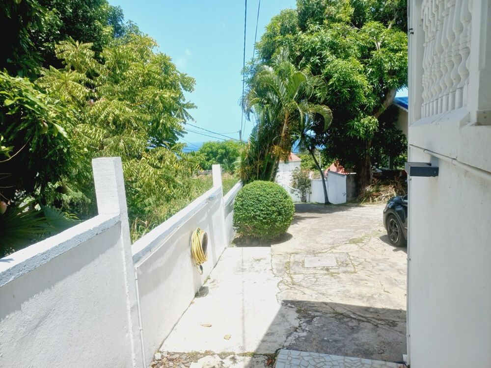 Maison à vendre 6 pièces BASSE TERRE (971)