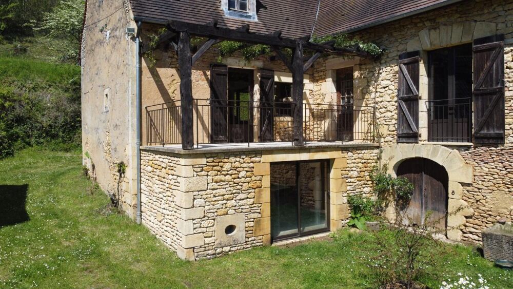 Propriété St Genies 5 pièce(s) 160 m2