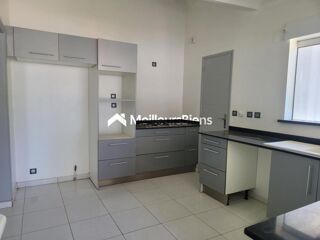  Propri�t�/ch�teau � vendre 4 pi�ces 152 m�