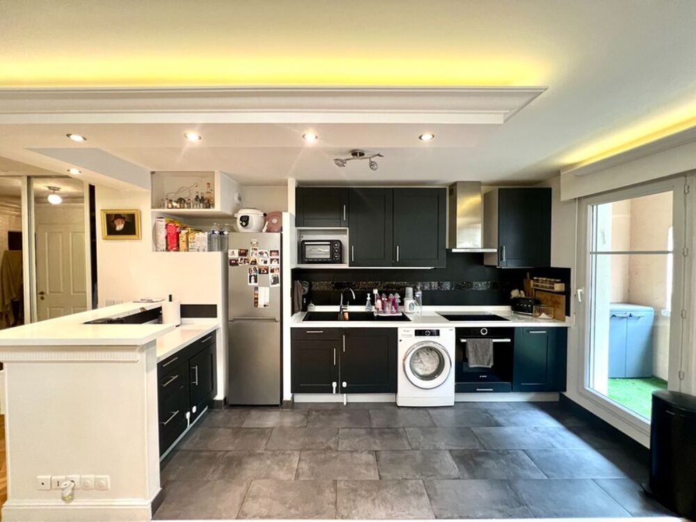Vente Appartement Appartement 3 pièces de 65m2 avec balcon , terrasse , cave et parking privatif à ST MAURICE (94410) Saint maurice