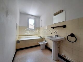  Propri�t�/ch�teau � vendre 11 pi�ces 230 m�