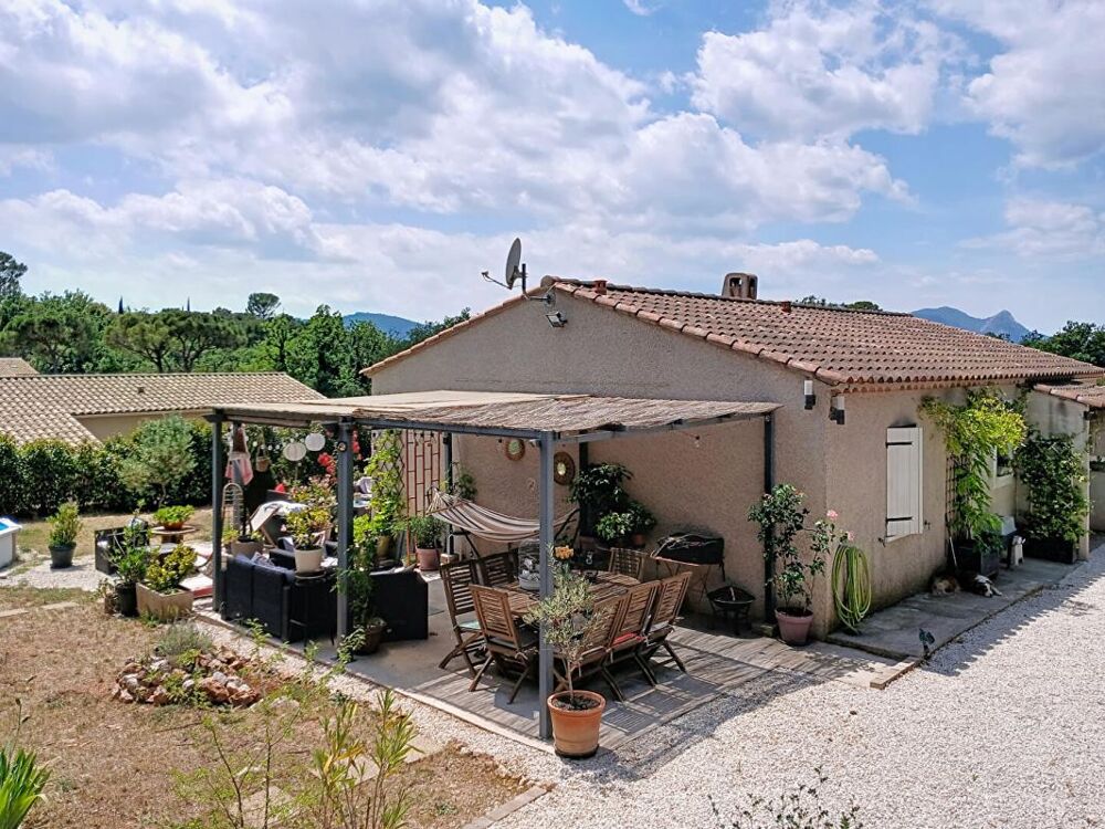Maison T5 de 108 m2 sur 1705m² de terrain au calme - Camps La Source