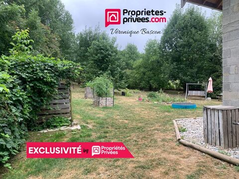   Maison de 6 pièces ,165m2 habitables sur 1774m2 de terrain Maison - 6 pièce(s) - 165 m²
