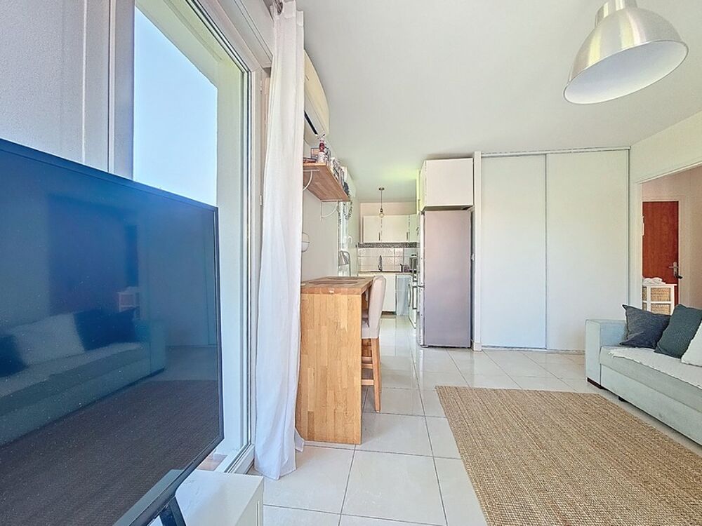 Charmant T2 avec balcon  Port Marianne - Montpellier