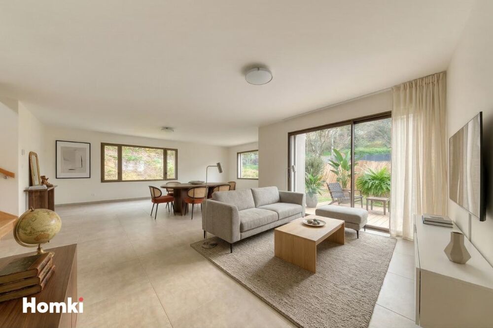Maison/Villa T6 de 147 m² à Sainte-Foy-lès-Lyon 69110