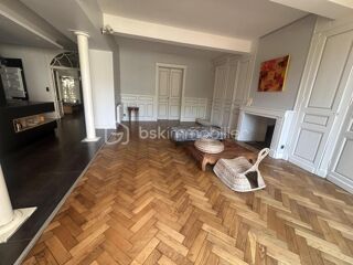  Maison � vendre 9 pi�ces 377 m�
