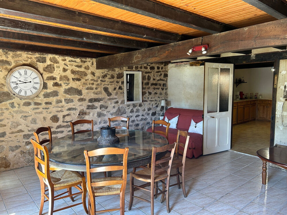 Vente Maison JOLIE MAISON DE VILLAGE AVEC EXTERIEURS, 2 ou 3 CHAMBRES, BEAUCOUP DE CHARME !! Chantecorps