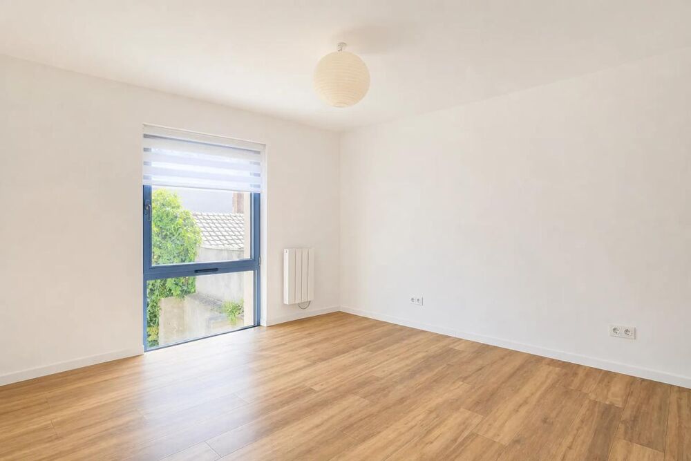 Immeuble loué avec deux appartements à Douai