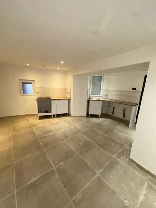  Immeuble à vendre 15 + pièces 150 m² Ales