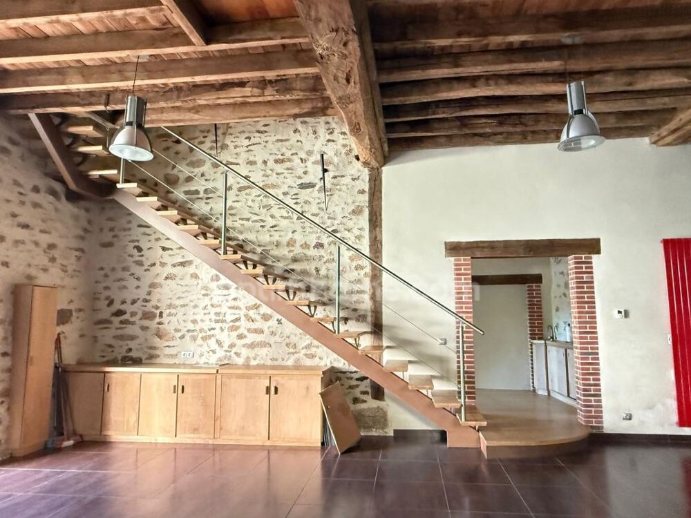 DUN LE PALESTEL SUPERBE GRANGE RENOVEE AVEC GOUT A USAGE D'HABITATION ET DE GARAGE