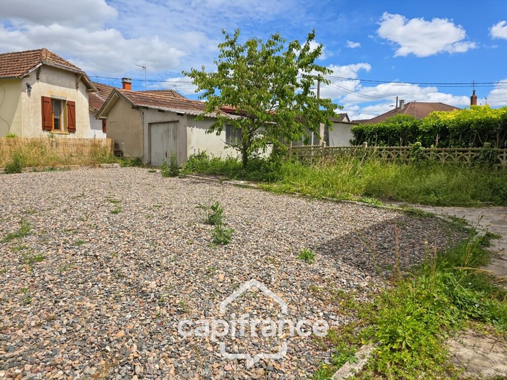 IMPHY (58) - Duplex 75 m² à rénover - Accès privatif, garage et cour