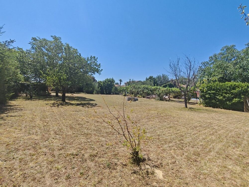 Vente Terrain Terrain à vendre de 677m²  à MONTAIGUT SUR SAVE  (31) Montaigut sur save