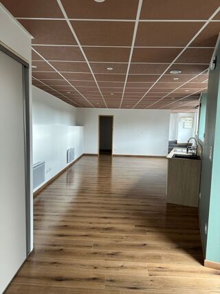  Appartement à louer 1 pièce 50 m²