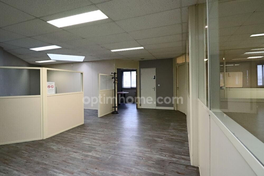   À LOUER – Local d'activité avec bureaux – 250 m² – Croissy-Beaubourg (77) Croissy beaubourg