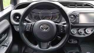 Yaris 1.4 D-4D 90 Business 2017 occasion 05000 Gap