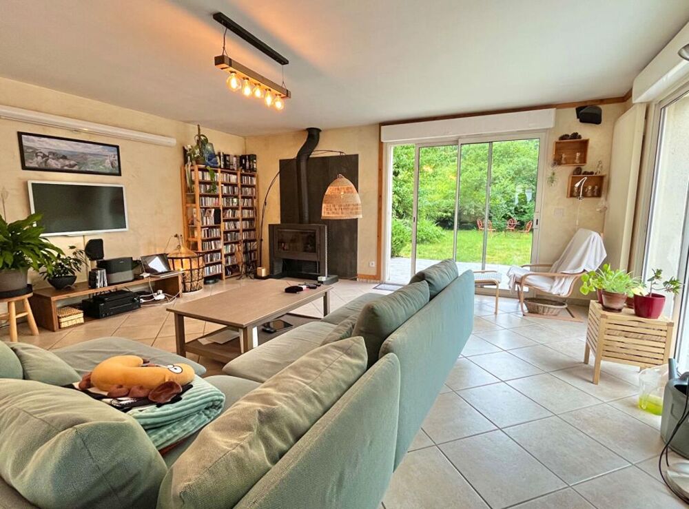 Vente Maison Longère  à Coudun : 6 pièce(s) 163 m2  + Jardin Coudun