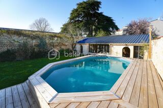  Propri�t�/ch�teau � vendre 8 pi�ces 256 m�