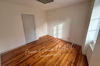  Immeuble � vendre 7 pi�ces 146 m�