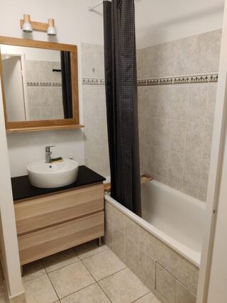  Appartement à louer 2 pièces 47 m²