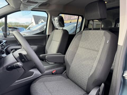 Combo VP XL 1.5 HDI 130 EAT8 ELEGANCE 2026 occasion 35690 Acign&eacute;