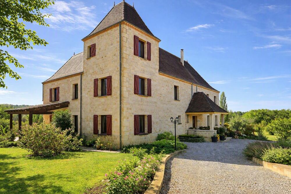 Vente Propriété/Château Payrac (46), Propriété d'exception,440m², 19 pièces, 10 chambres, chacune avec salle d'eau privative, gîte, piscine... Élégance Payrac