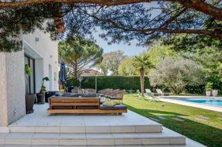  Maison à vendre 7 pièces 241 m²