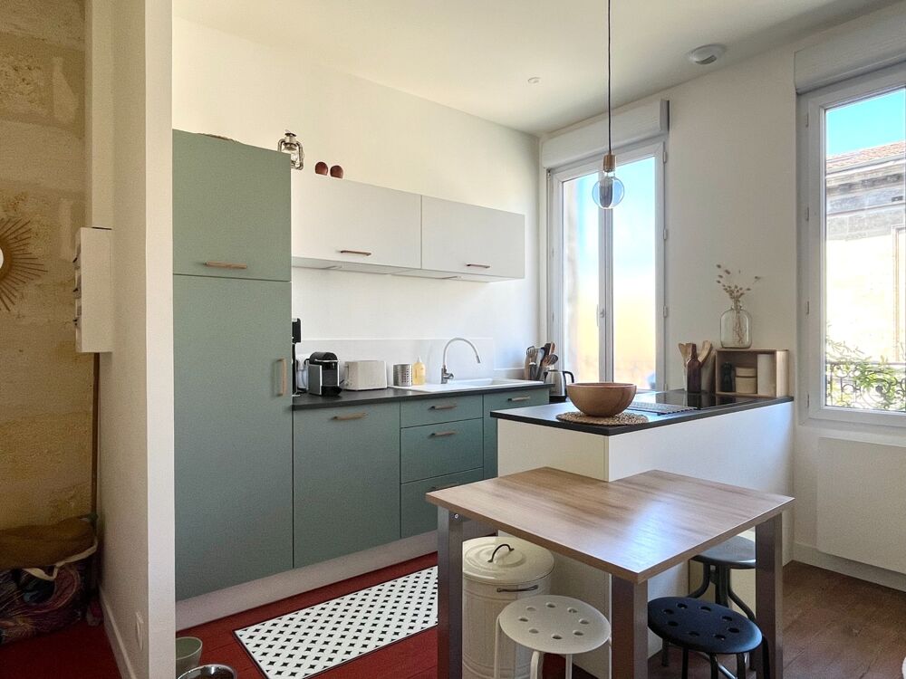 Appartement 2 pièces 46 m²  Bordeaux