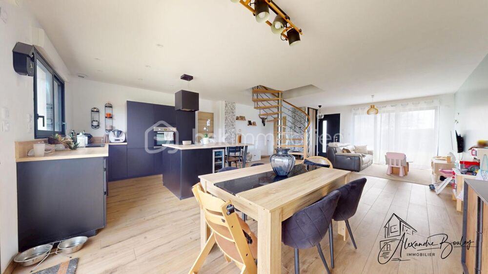 Maison récente de 2022  140 m²  Vie de plain-pied  Terrain 750 m²