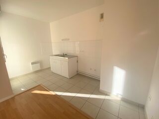  Appartement à louer 4 pièces 88 m²