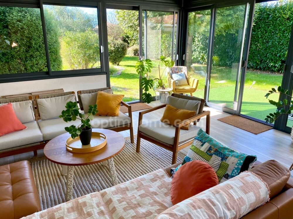 ? Charme de la pierre à 8 min des plages  110 m²  Véranda récente  Jardin clos  ANGLES (85)