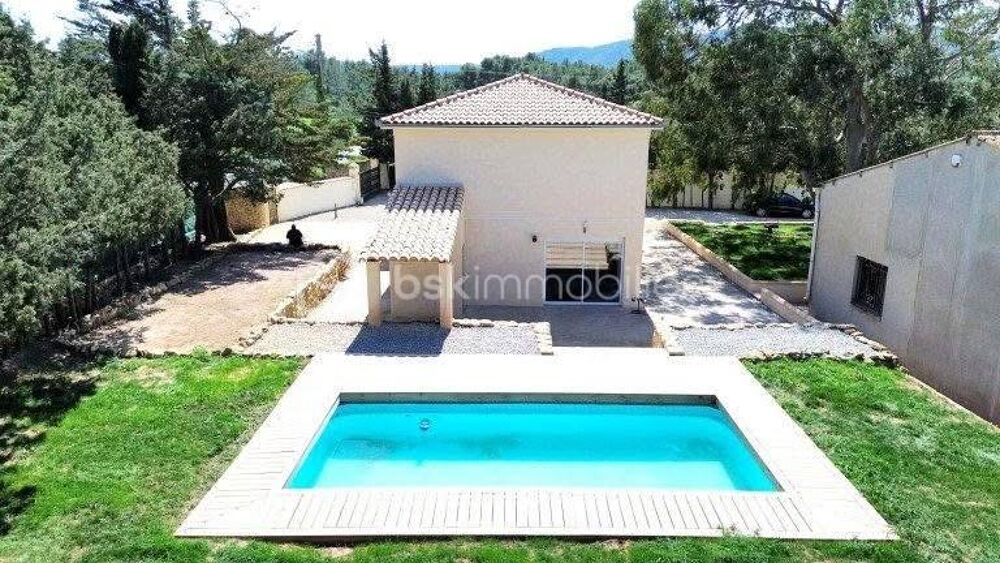 Ensemble immobilier avec habitation - Idéal activité mixte habitation et professionnelle avec appartement indépendant et hangar