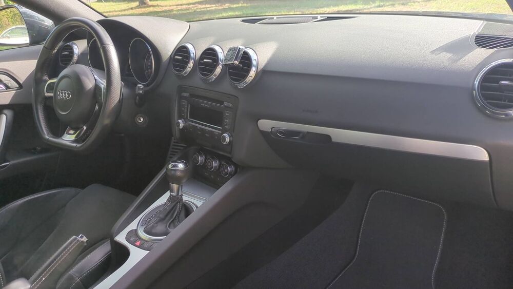 TT II 2 TFSI 211 S-Tronic 6 S line - Automatique 2010 occasion 44330 Vallet