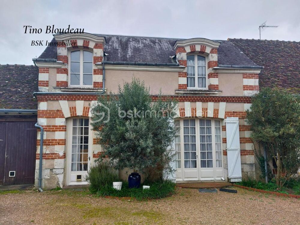Maison de caractère avec dépendance au coeur de Limeray
