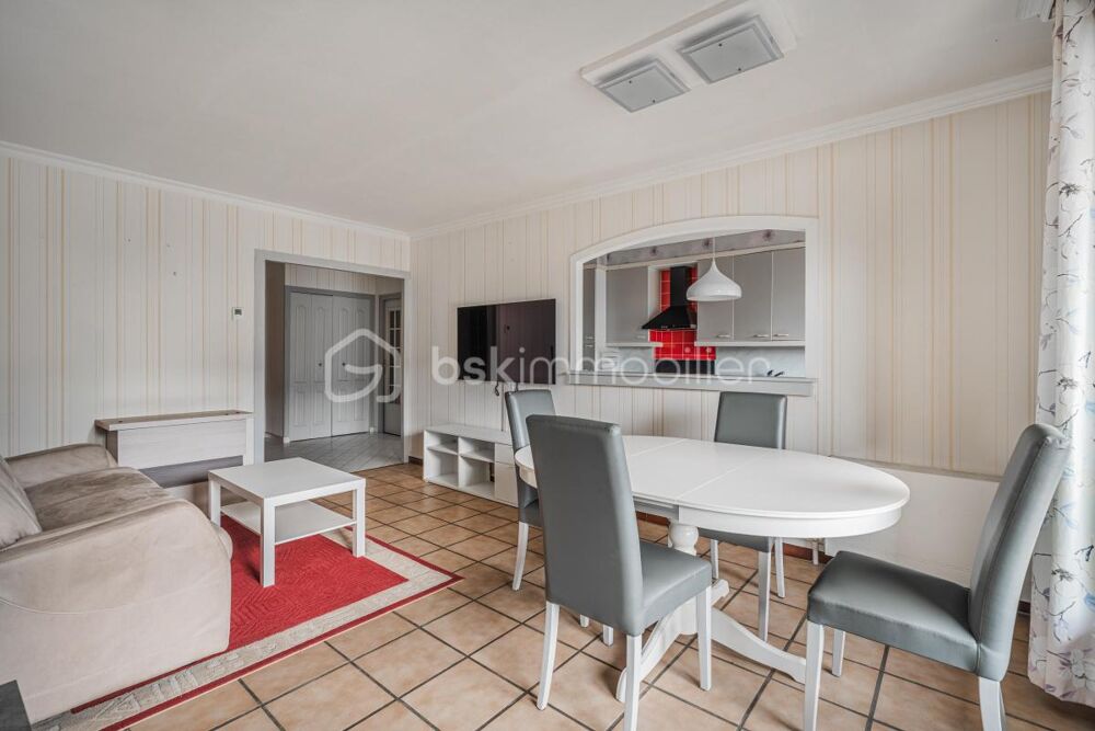 Vente Appartement T4 lumineux de 89 m² avec balcon, parking privé, cave et garage – Grenoble Grenoble