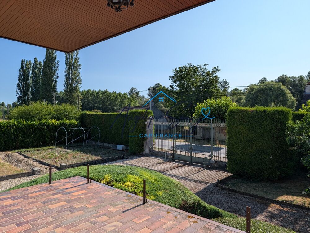 À VENDRE  Belle maison familiale de caractère de 200 m² avec terrain de 2 771 m² à Lays-sur-le-Doubs à 15 minutes de seurre