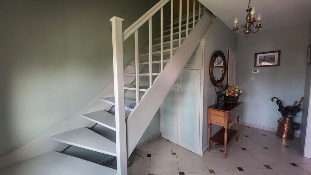 Traditionnelle au calme - 3 chambres - garage - jardin vue dégagée - 98 m²