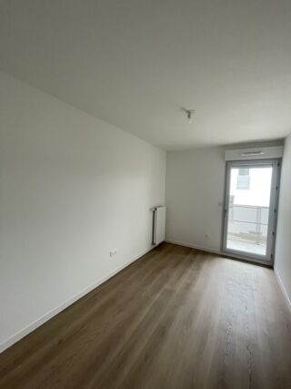 Appartement à louer 3 pièces 61 m²