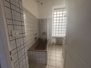  Appartement à louer 2 pièces 44 m²
