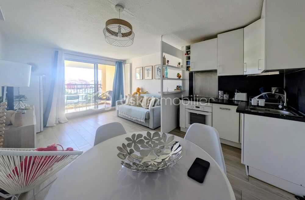 Vente Appartement APPARTEMENT DE 27 M² AVEC TERRASSE ET PLACE DE PARKING 34300 CAP D'AGDE Le cap d agde