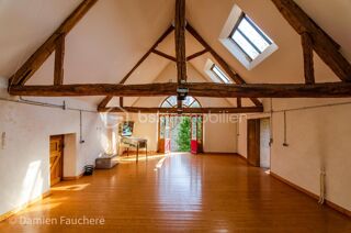  Remise / Grange � vendre 6 pi�ces 200 m� Sainte mesme