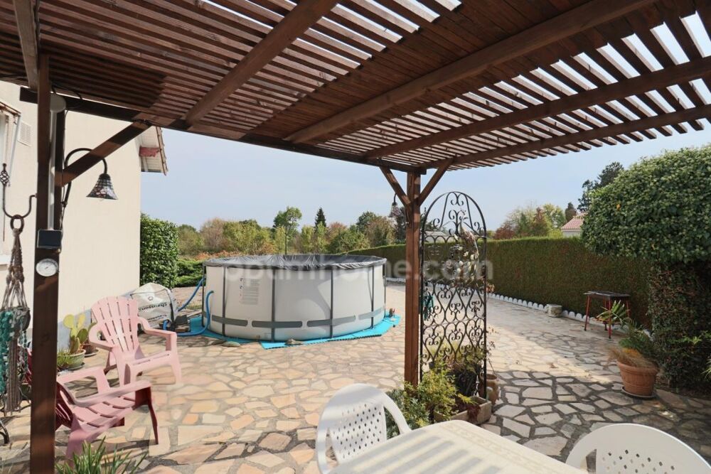 Maison de Charme 110 m² avec piscine hors sol - 6 pièces - 4 Chambres - Garage - terrain 1683 m² - MAGNAC LAVAL 87190