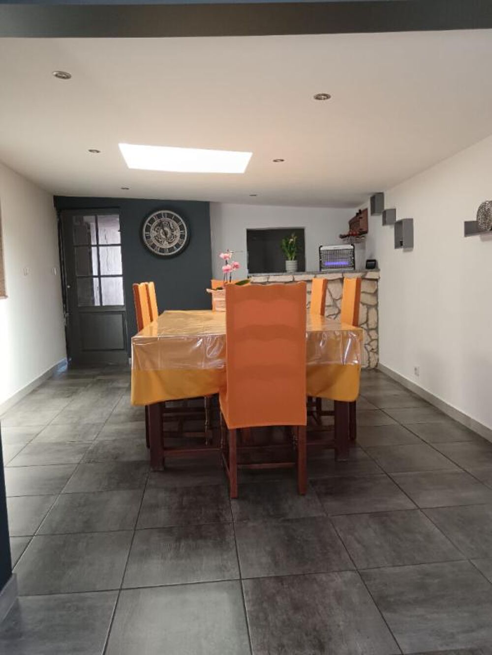Maison d''habitation + studio + garage indépendant - 273000 TTC - CHALLANS