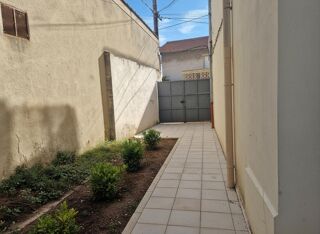  Immeuble à vendre 6 pièces 150 m²